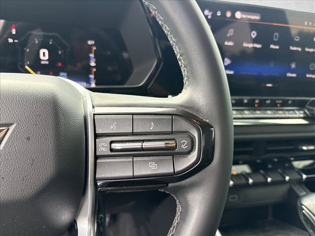 Used 2023 Chevrolet Colorado LT w/ LT Convenience Package II AWD/4WD image 19
