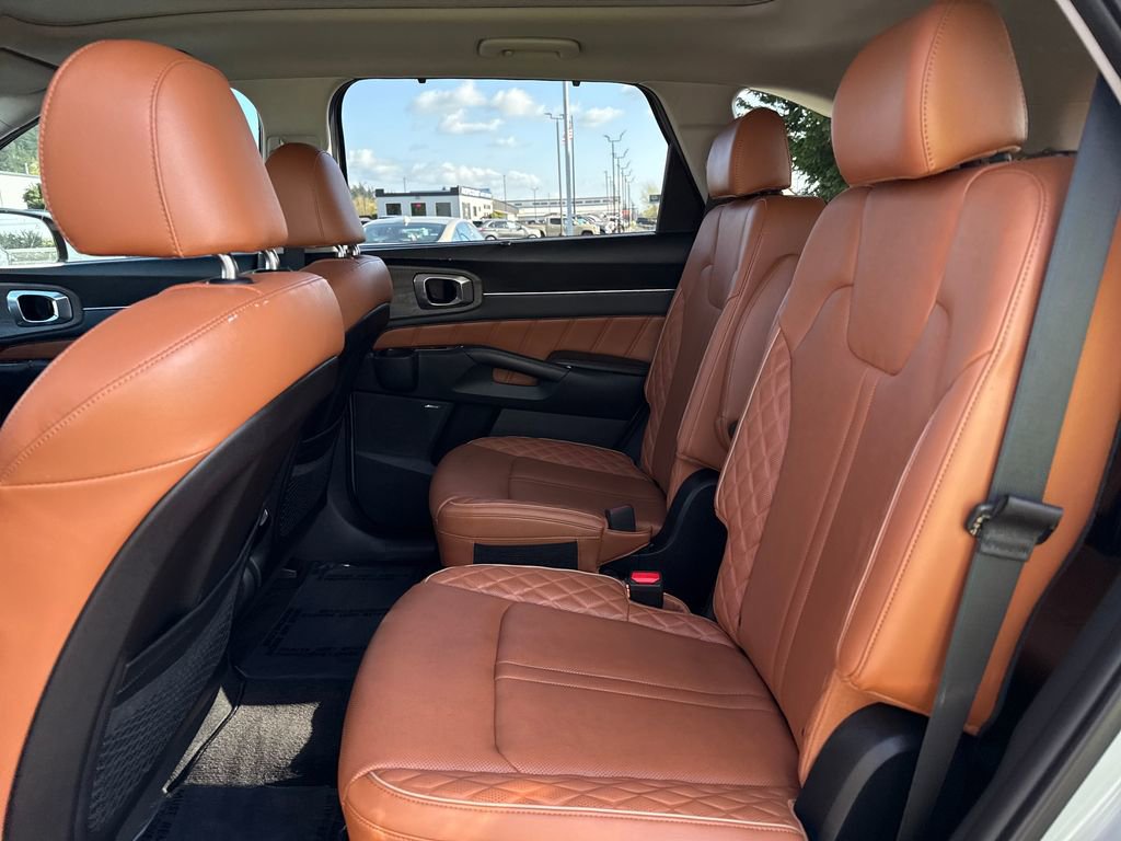 Certified 2023 Kia Sorento SX Prestige AWD/4WD image 17