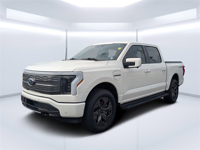 Used 2023 Ford F150 Lightning Lariat w/ Equipment Group 511A High image 8