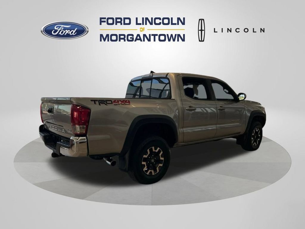 Used 2016 Toyota Tacoma TRD Off-Road image 5