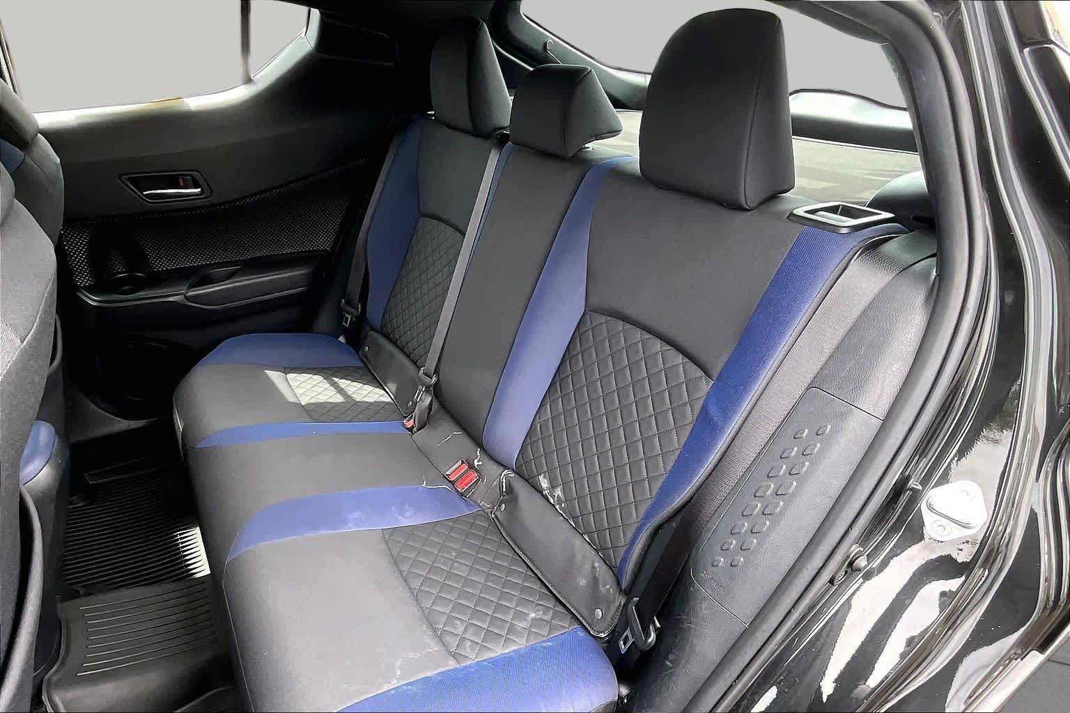 Used 2020 Toyota C-HR XLE FWD image 19