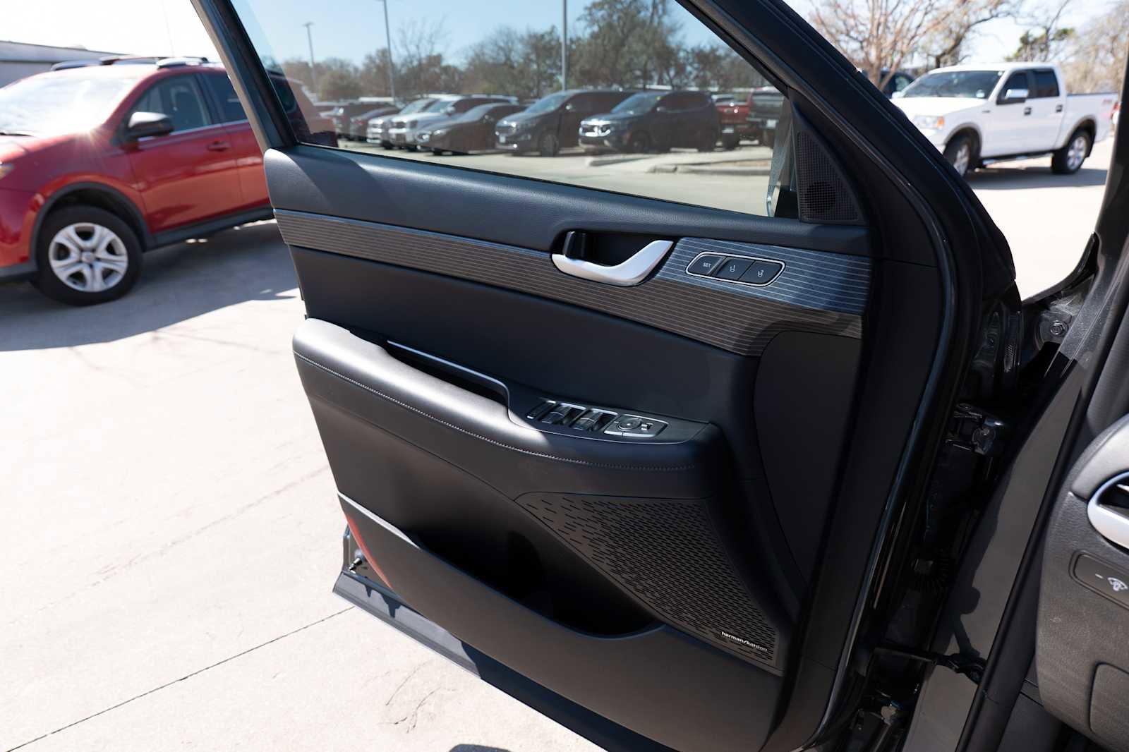 Used 2023 Hyundai Palisade Limited image 19