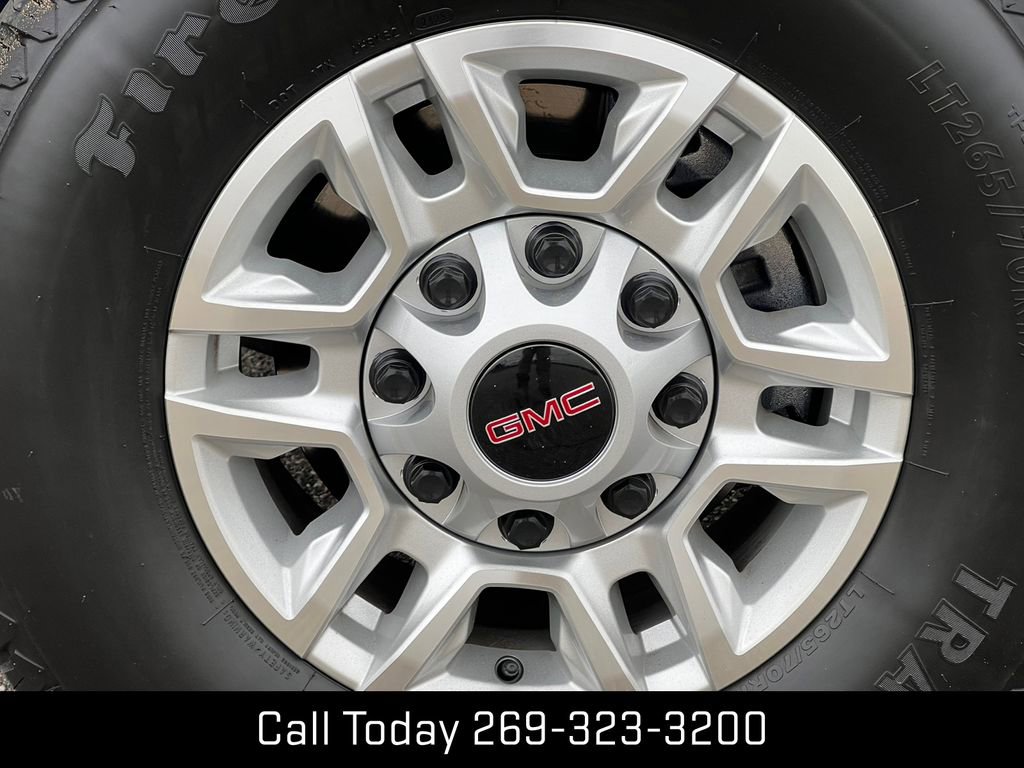 Certified 2026 GMC Sierra 2500 Pro w/ Convenience Package AWD/4WD image 8