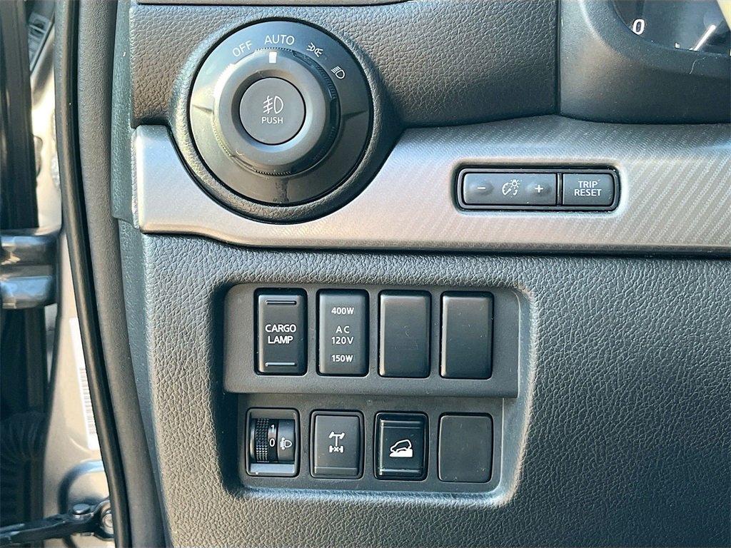 Certified 2021 Nissan Titan PRO-4X w/ Pro-4x Convenience Package image 8