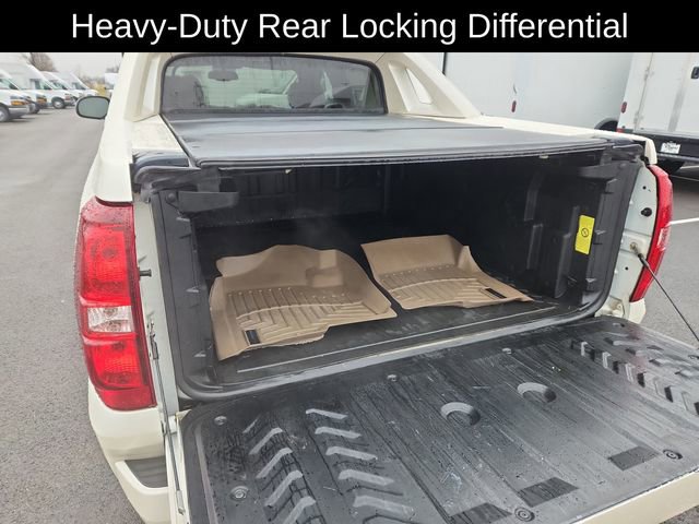Used 2013 Chevrolet Avalanche LTZ image 35