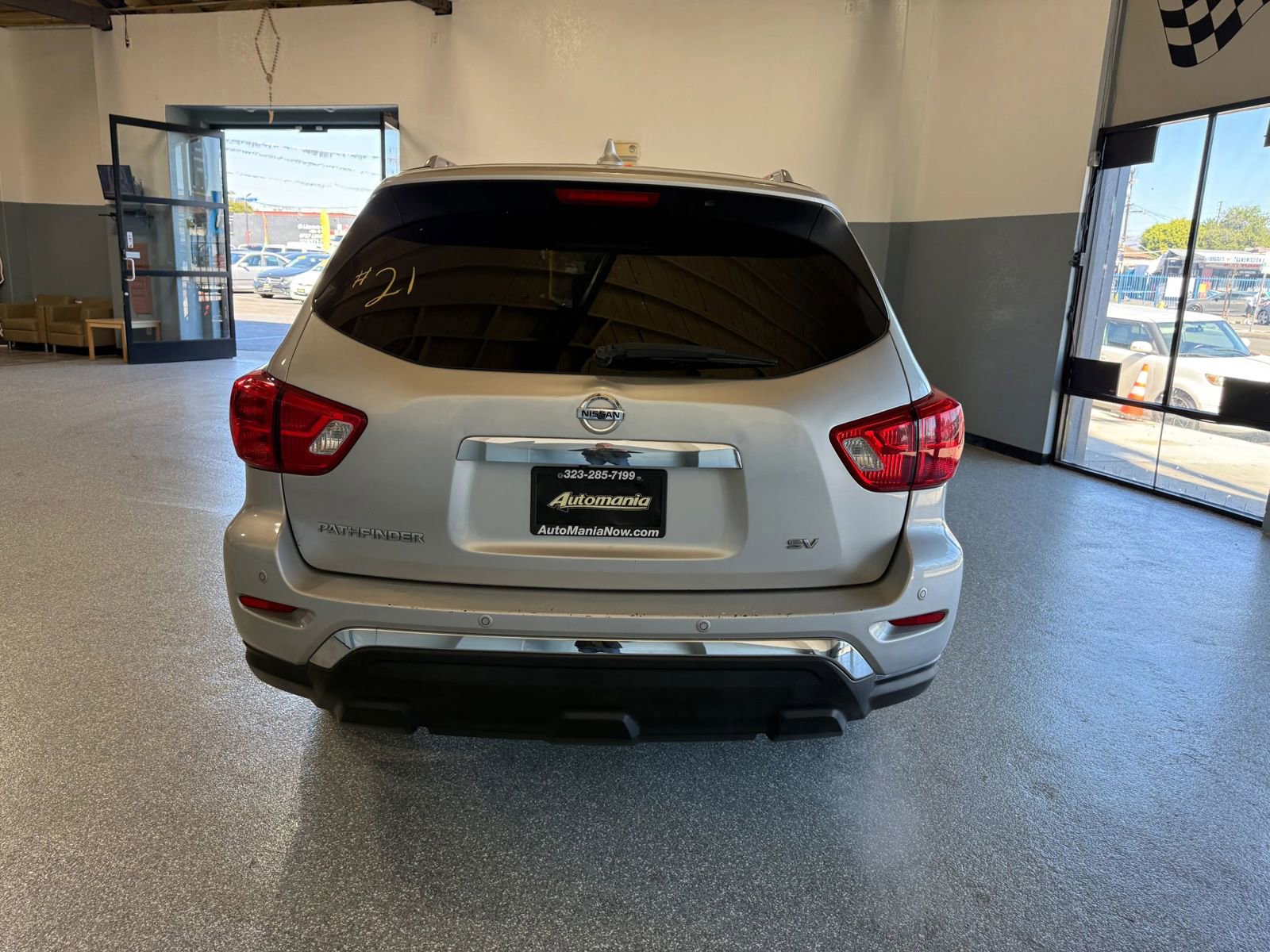 Used 2019 Nissan Pathfinder SV FWD image 6