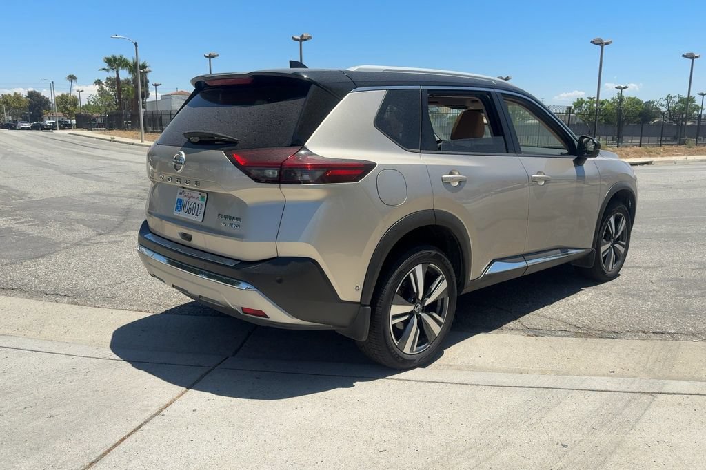Used 2021 Nissan Rogue Platinum AWD/4WD image 6