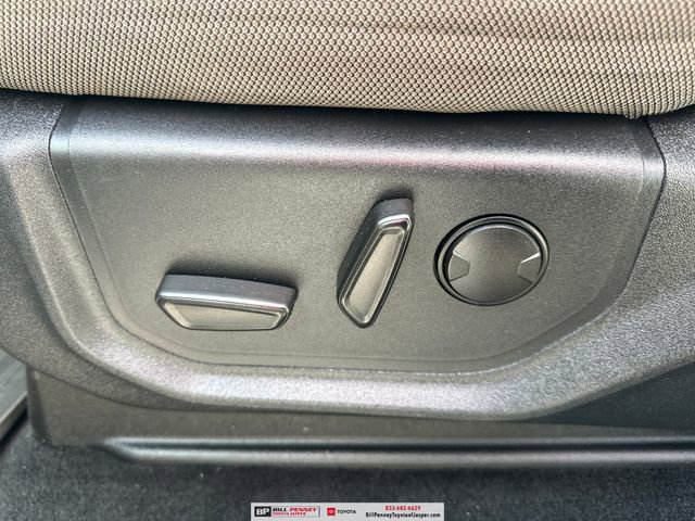 Used 2019 Ford F150 XLT w/ Equipment Group 302A Luxury image 18