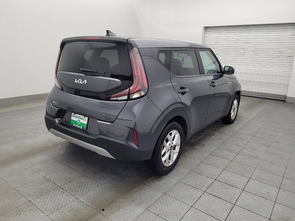 Used 2023 Kia Soul LX w/ LX Technology Package image 9