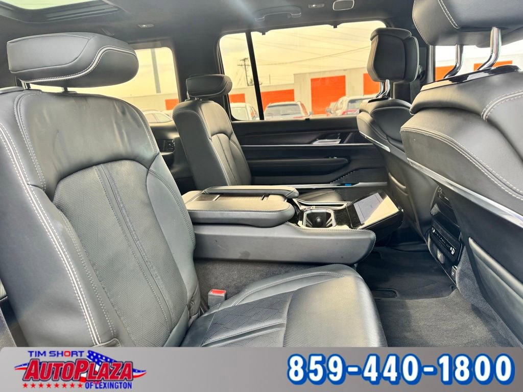 Used 2022 Jeep Grand Wagoneer Series II w/ Premium Group II AWD/4WD image 48
