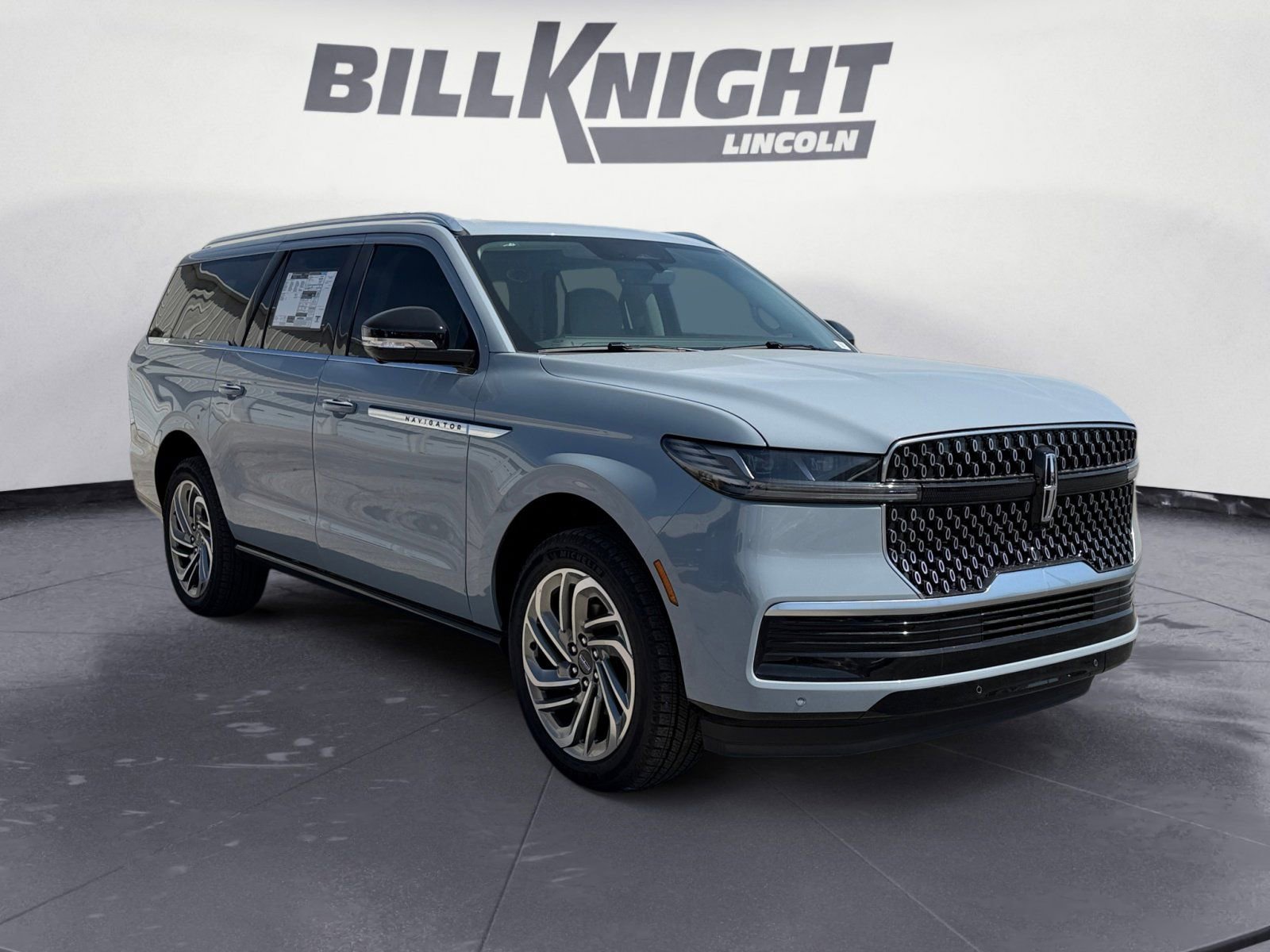 New 2025 Lincoln Navigator L Reserve image 7