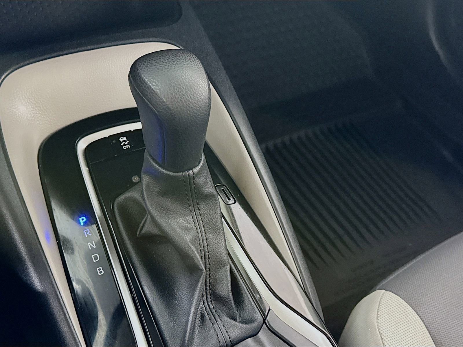 Certified 2024 Toyota Corolla LE image 14