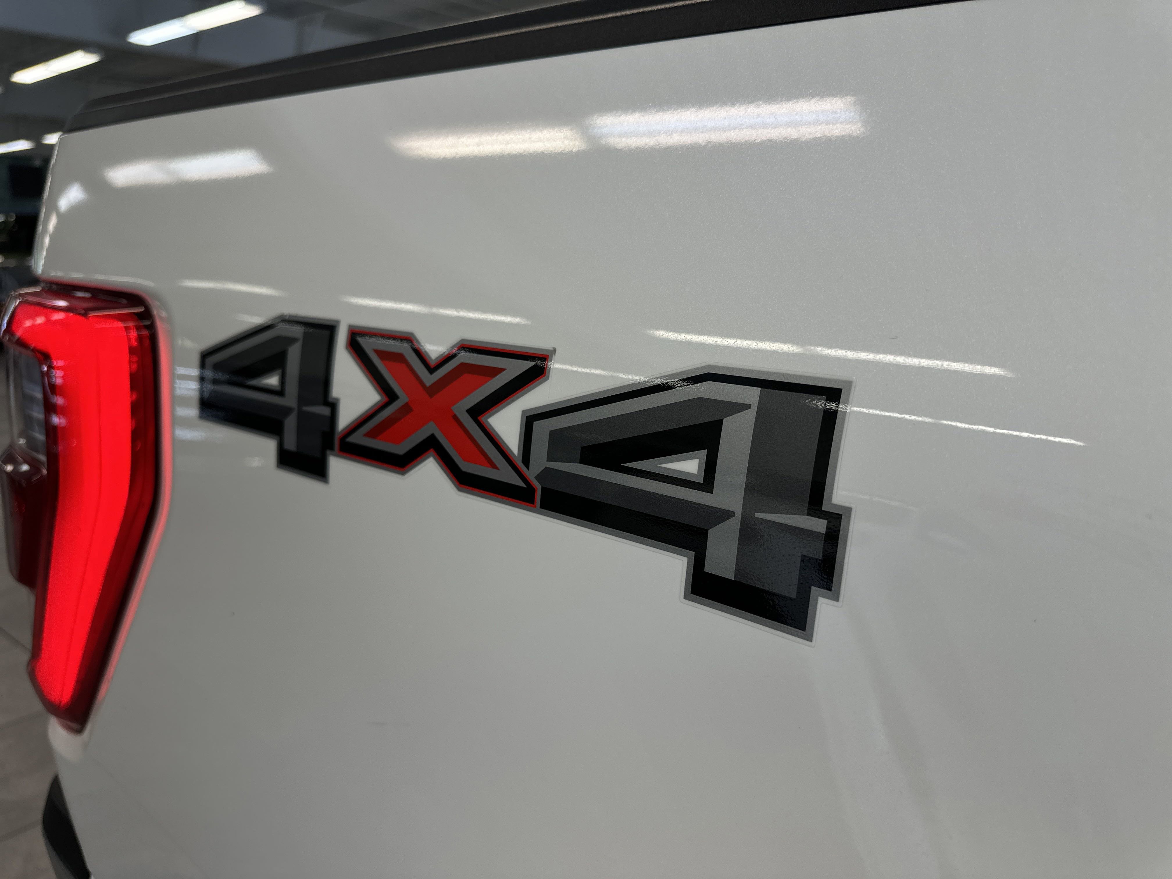 Certified 2022 Ford F150 Lariat w/ Equipment Group 502A High image 11