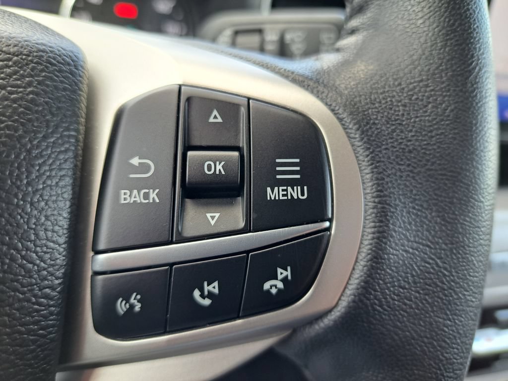 Used 2023 Ford Explorer XLT w/ Equipment Group 202A AWD/4WD image 15