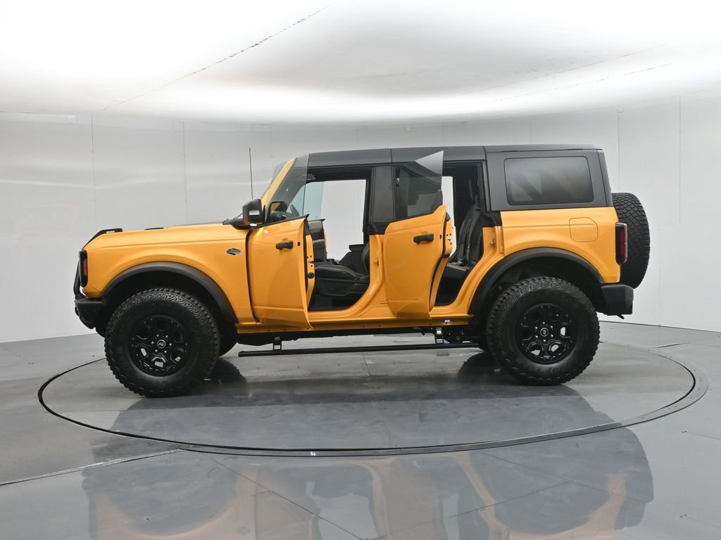 Used 2022 Ford Bronco Wildtrak image 5