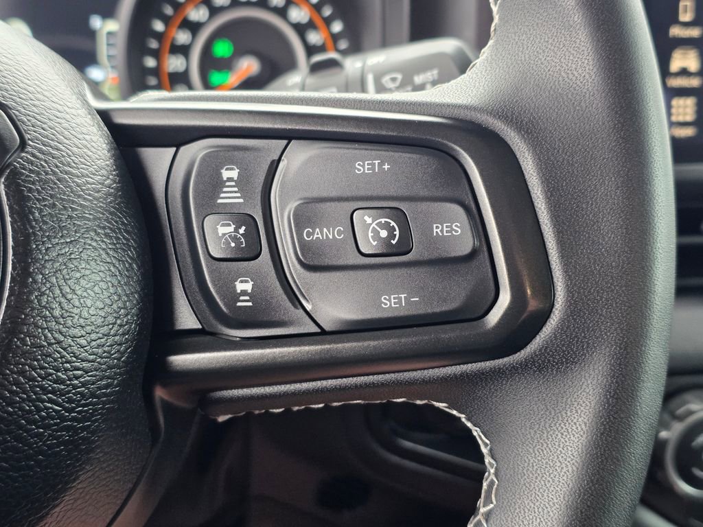 Used 2025 Jeep Wrangler Rubicon image 29