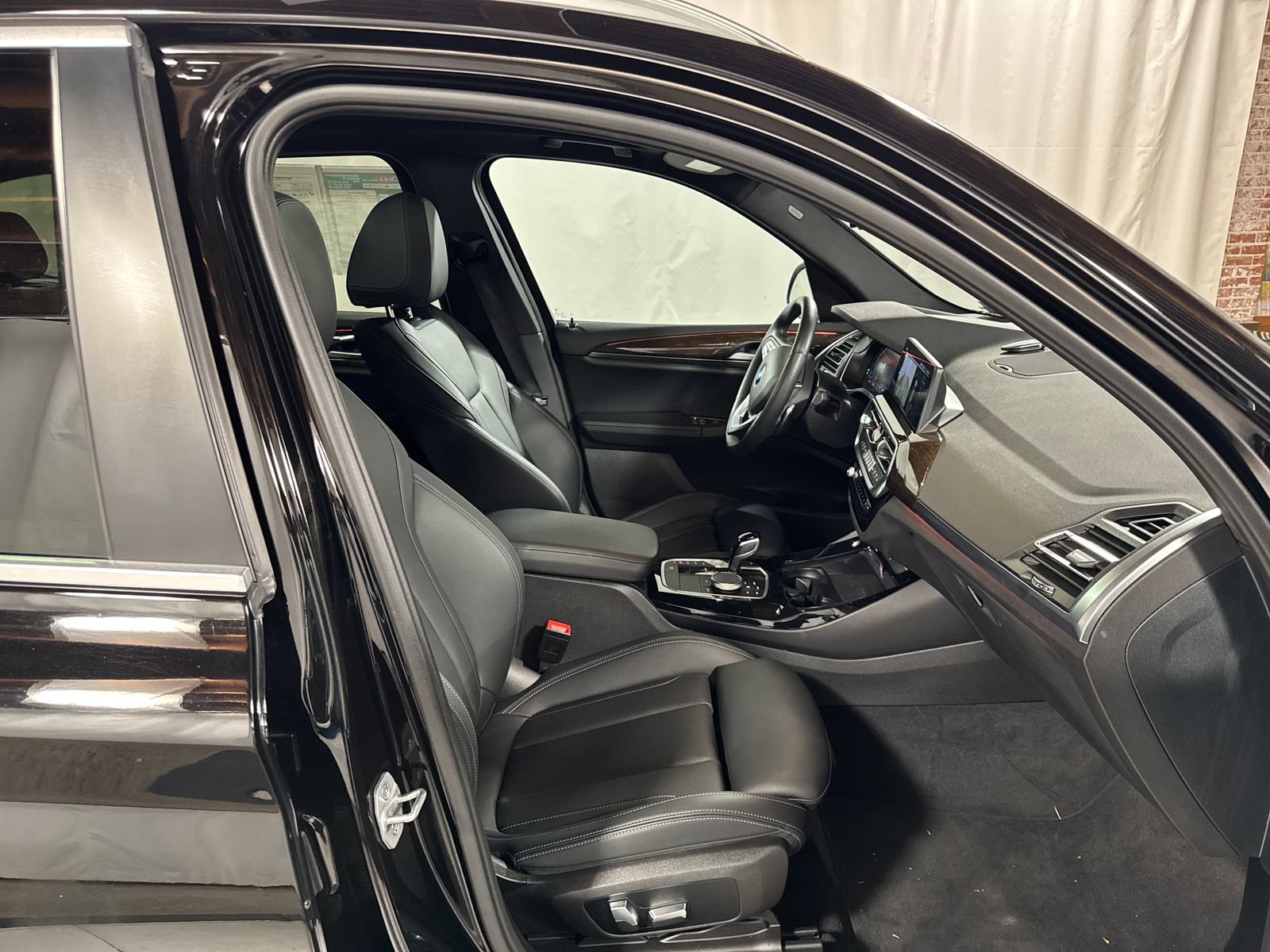 Used 2023 BMW X3 xDrive30i AWD/4WD image 29
