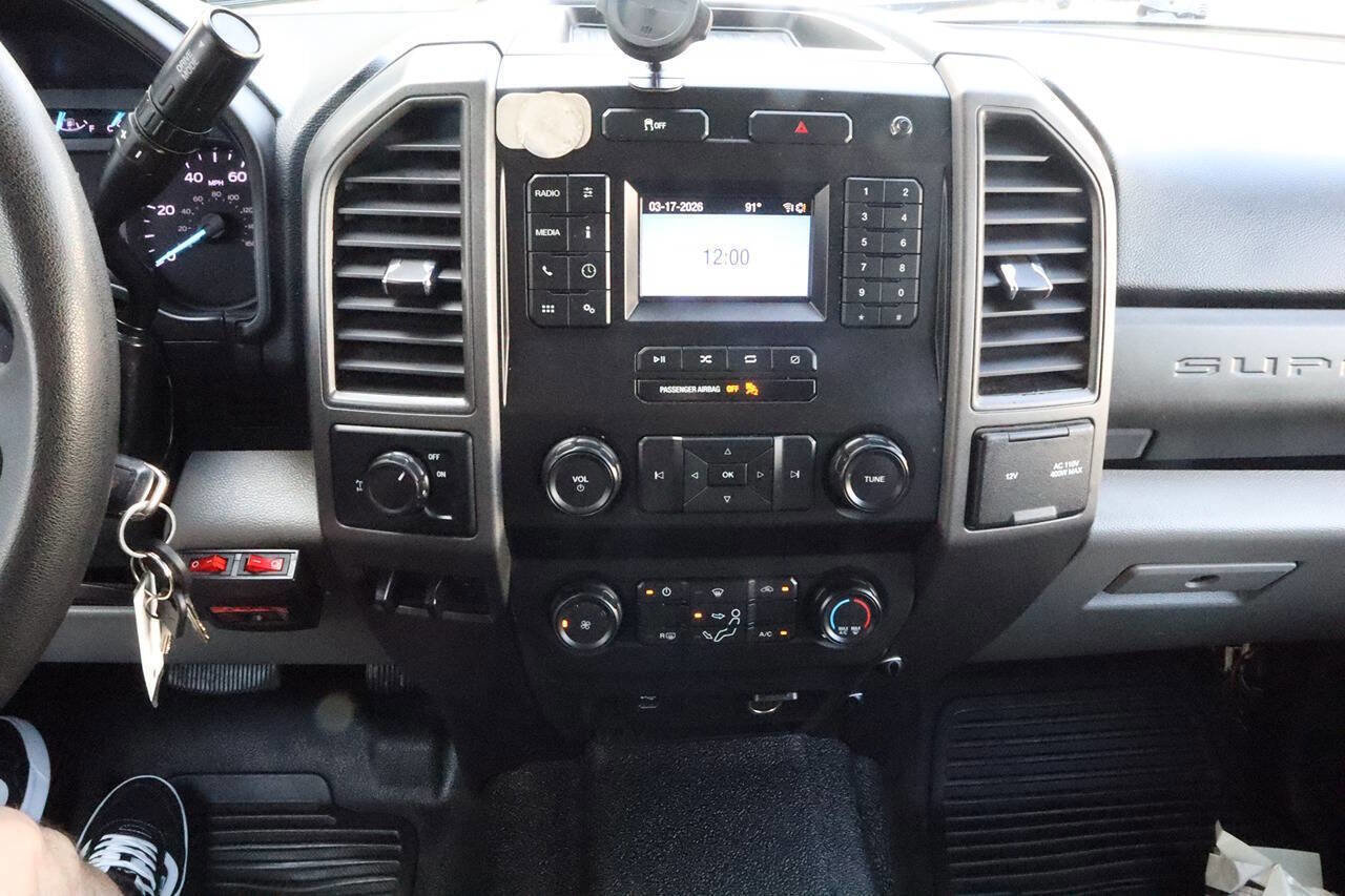 Used 2020 Ford F250 XL w/ Power Equipment Group image 13