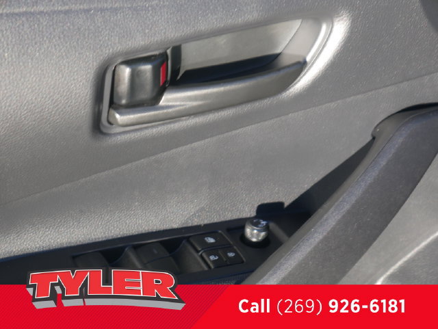Used 2025 Toyota Corolla LE w/ LE Premium Package FWD image 21