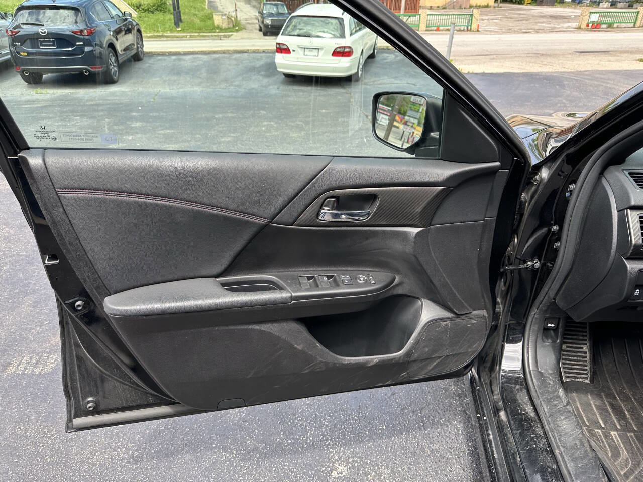 Used 2017 Honda Accord Sport Special Edition image 21