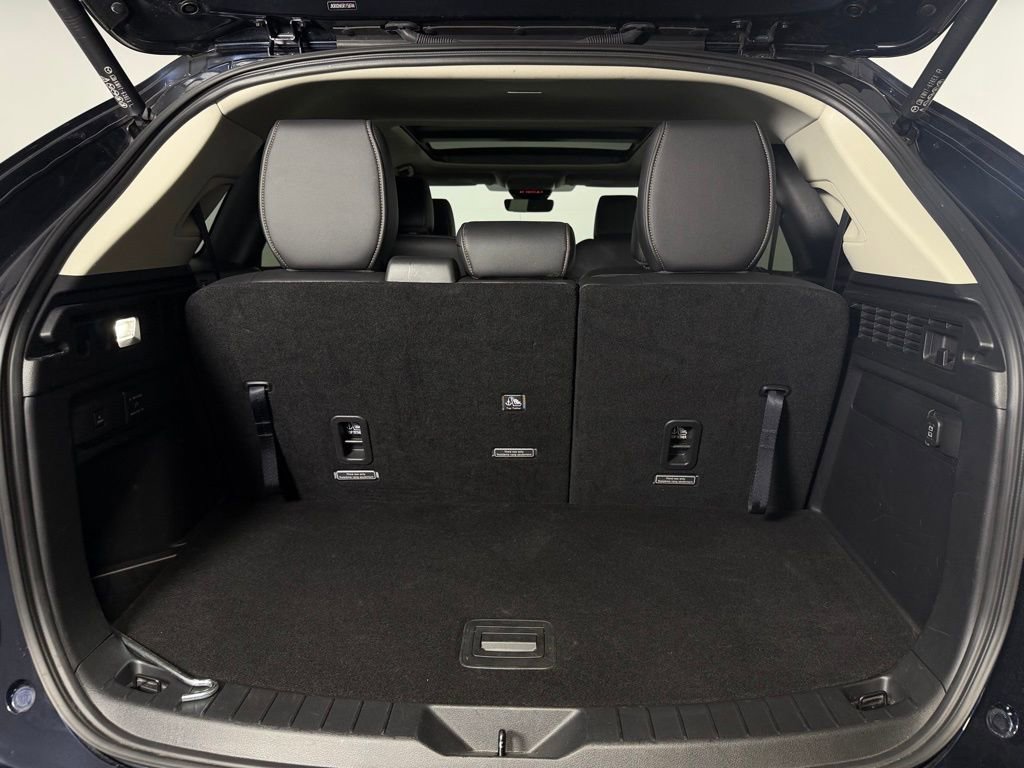 Used 2024 MAZDA CX-90 Plug-In Hybrid w/ Premium Pkg image 36