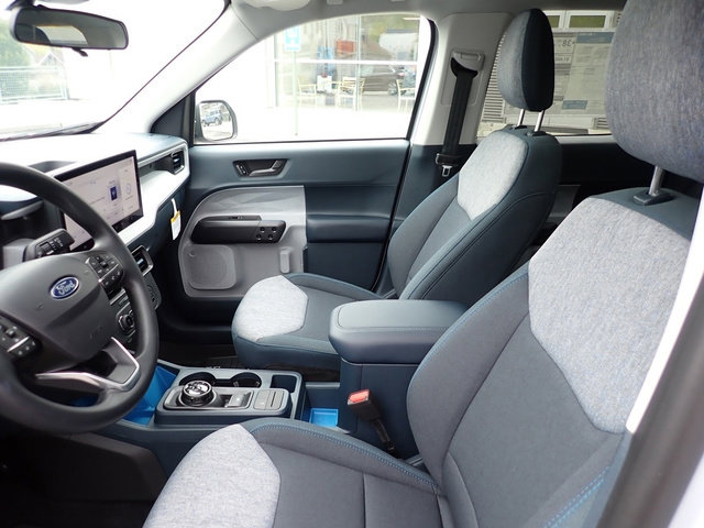 New 2025 Ford Maverick XLT image 11