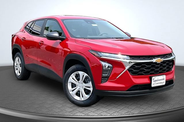 New 2026 Chevrolet Trax LS FWD image 2