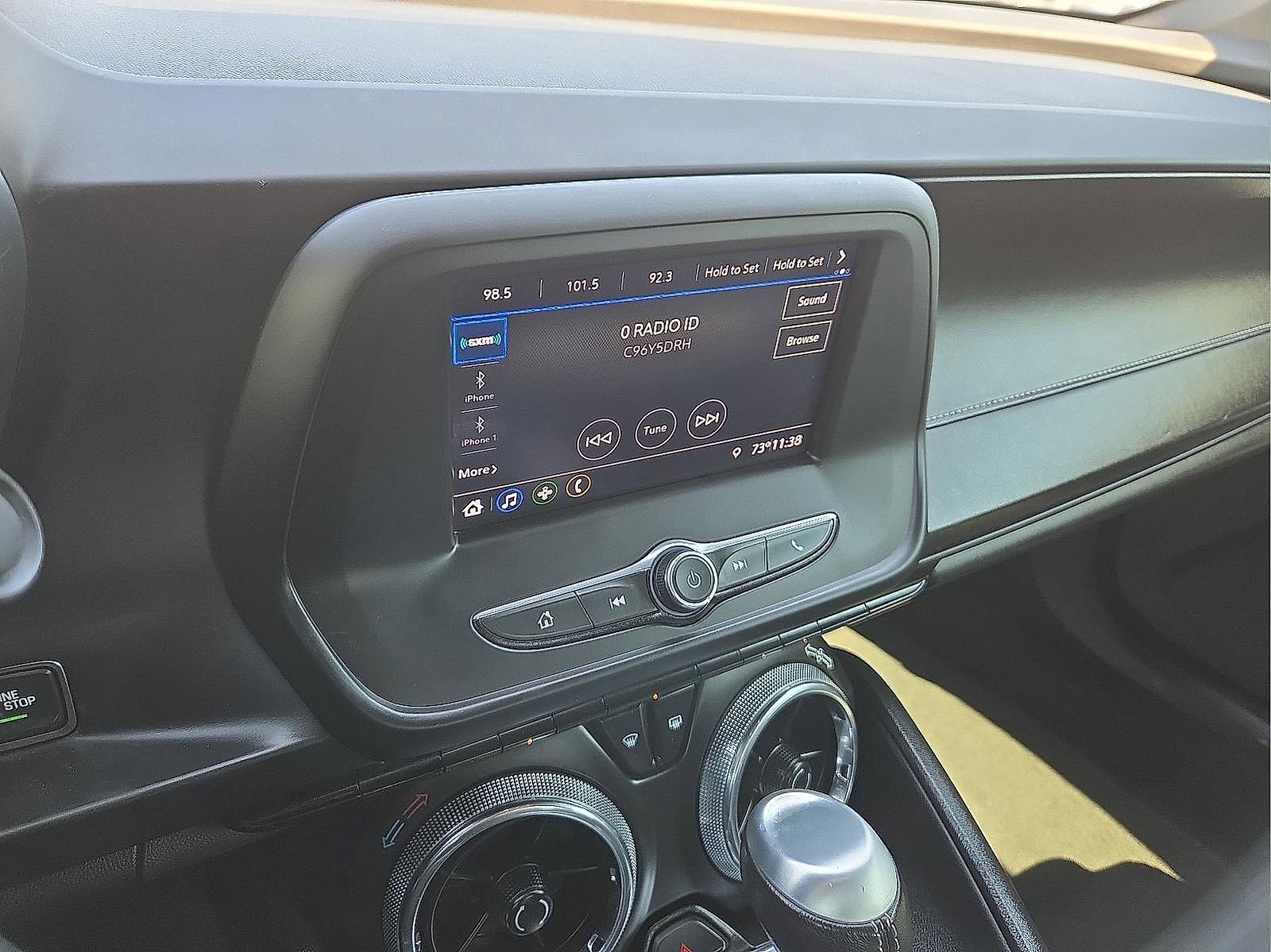 Used 2020 Chevrolet Camaro LT RWD image 15