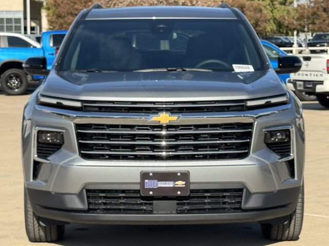New 2027 Chevrolet Traverse LT FWD image 8