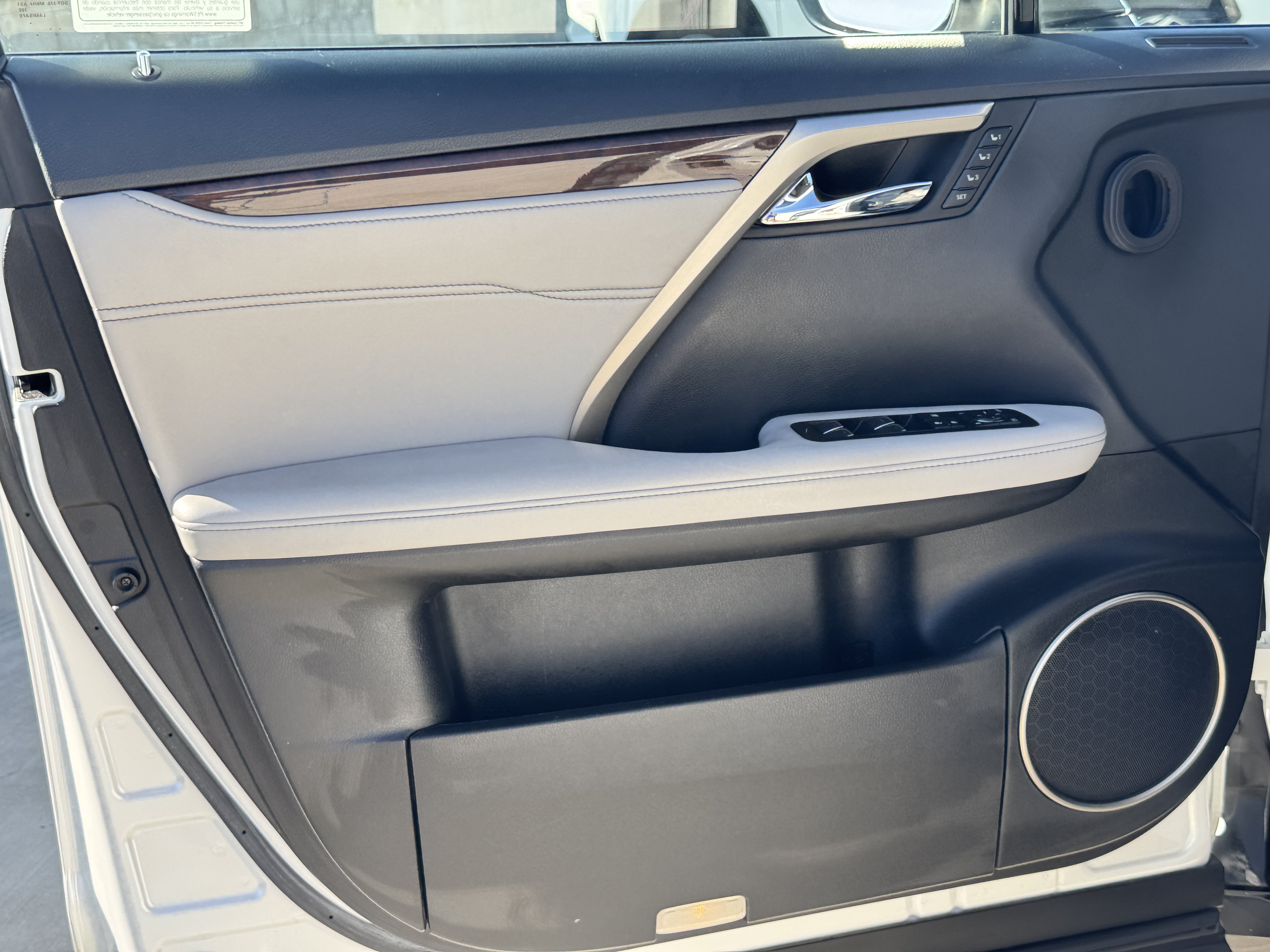 Used 2018 Lexus RX 350 FWD w/ Premium Package image 21