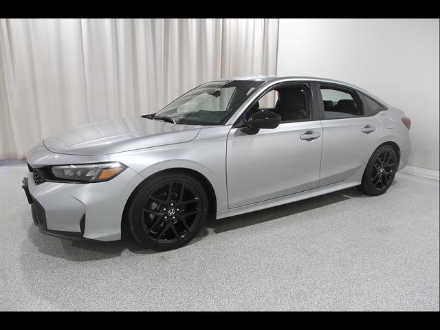 Used 2025 Honda Civic Sport image 3