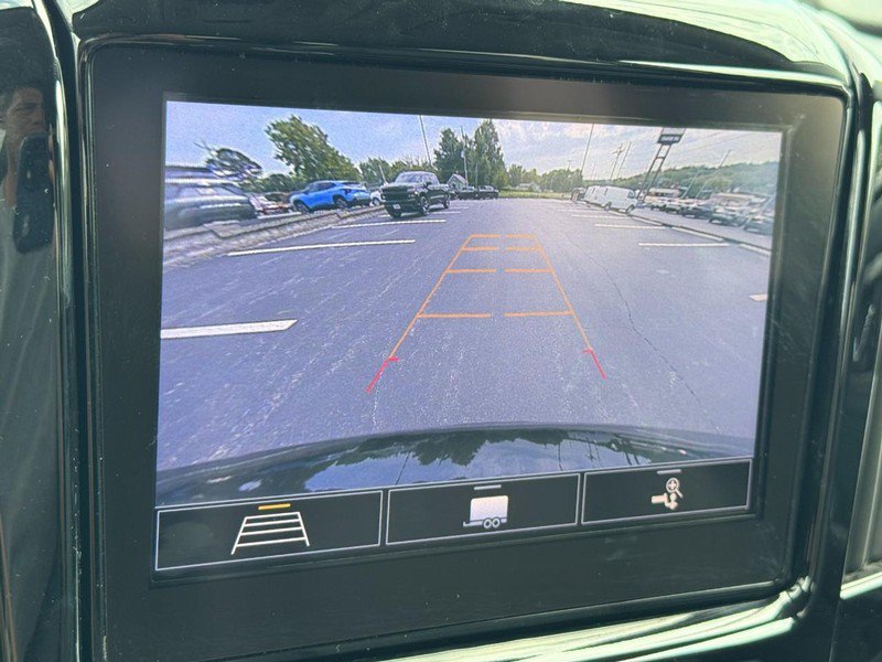 Used 2021 Chevrolet Traverse LT AWD/4WD image 22