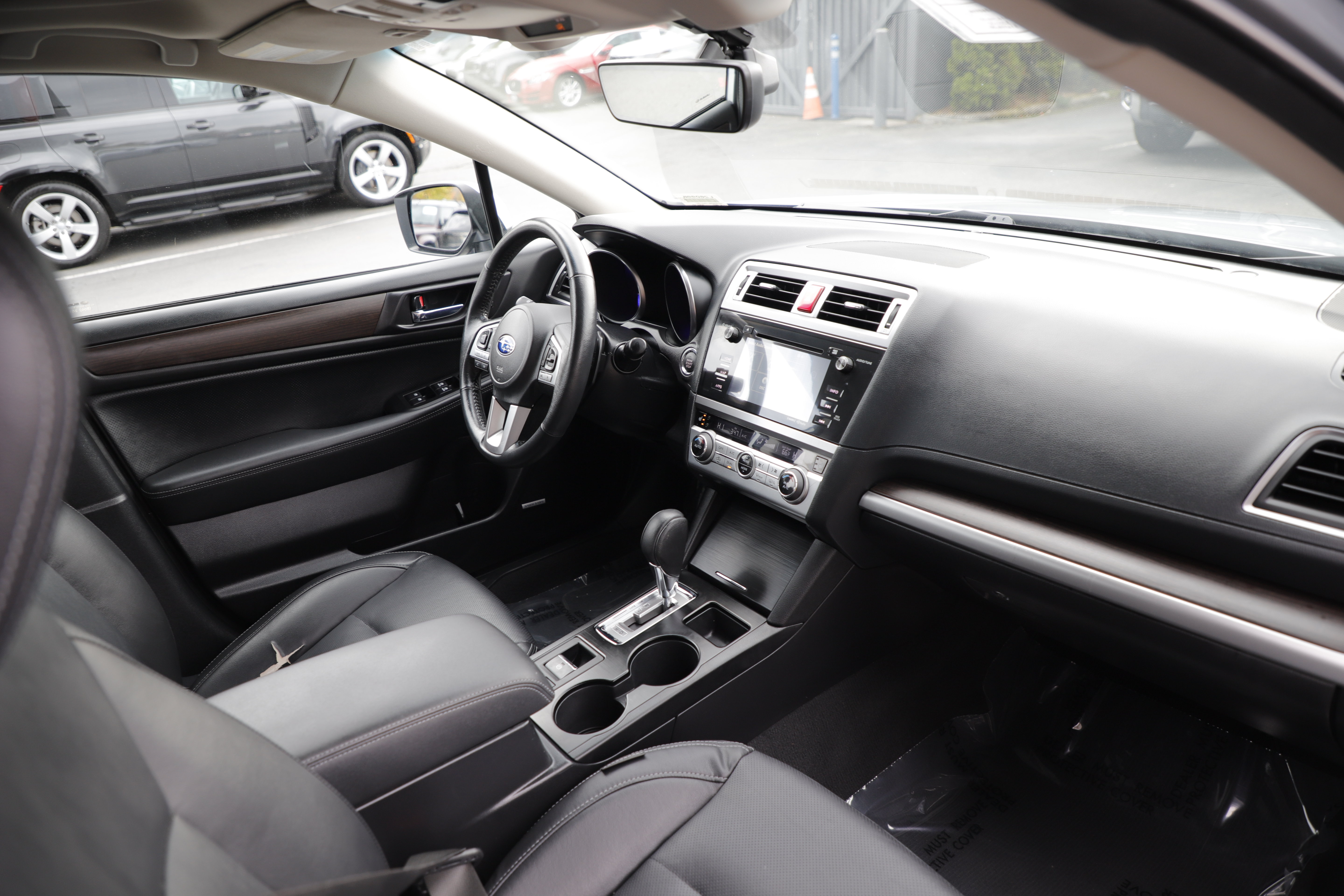 Used 2017 Subaru Legacy 3.6R Limited AWD/4WD image 10