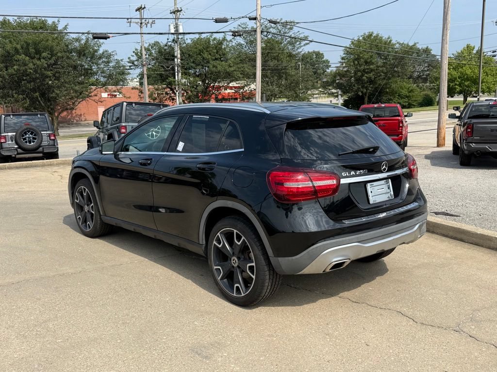 Used 2019 Mercedes-Benz GLA 250 w/ Convenience Package image 8
