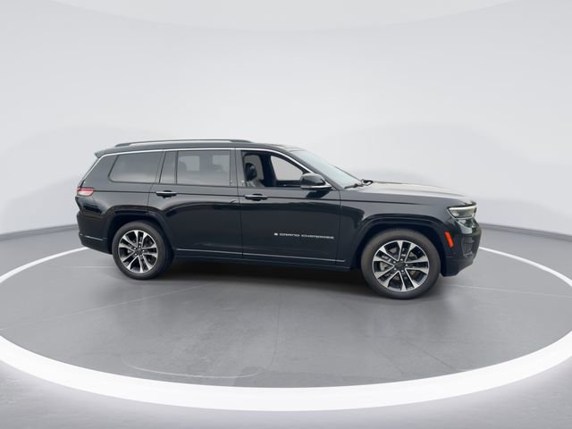 Used 2021 Jeep Grand Cherokee L Overland w/ Luxury Tech Group IV AWD/4WD image 9
