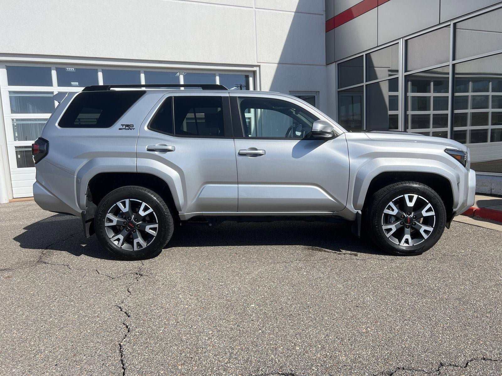 Used 2025 Toyota 4Runner TRD Sport AWD/4WD image 25