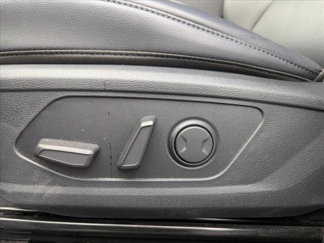 Used 2024 Kia Sportage EX image 11