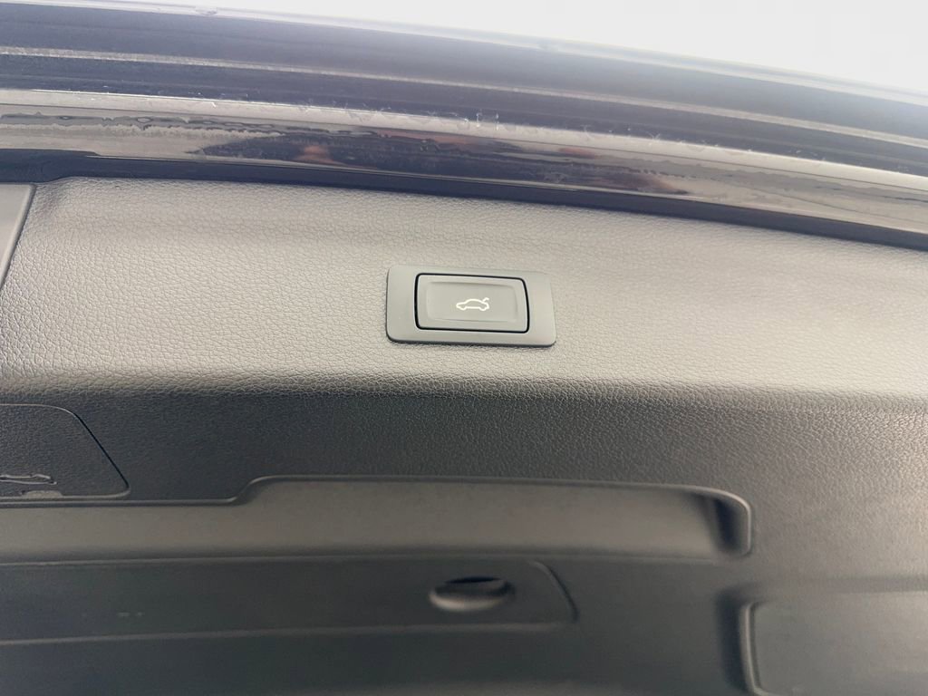 Used 2025 Audi Q3 2.0T Premium image 84