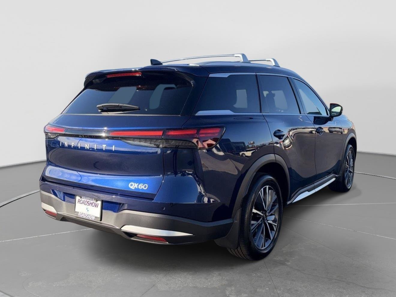 Used 2026 INFINITI QX60 Luxe w/ Cargo Package FWD image 5
