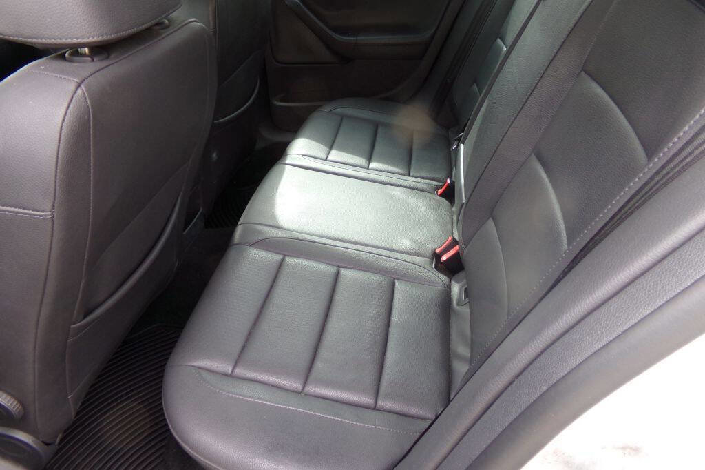 Used 2007 Volkswagen Jetta Wolfsburg Edition FWD image 13