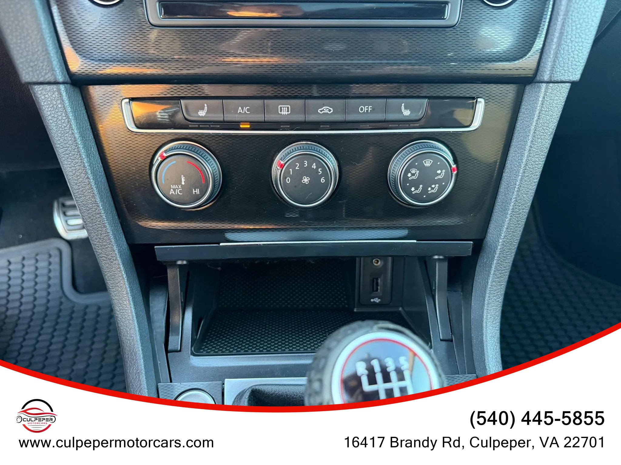 Used 2016 Volkswagen GTI SE w/ Lighting Package (SEL) FWD image 24