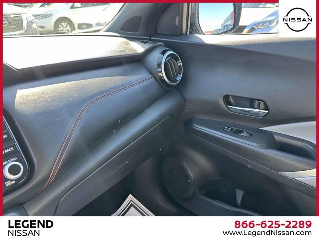 Used 2023 Nissan Kicks SR w/ SR Premium Package image 28