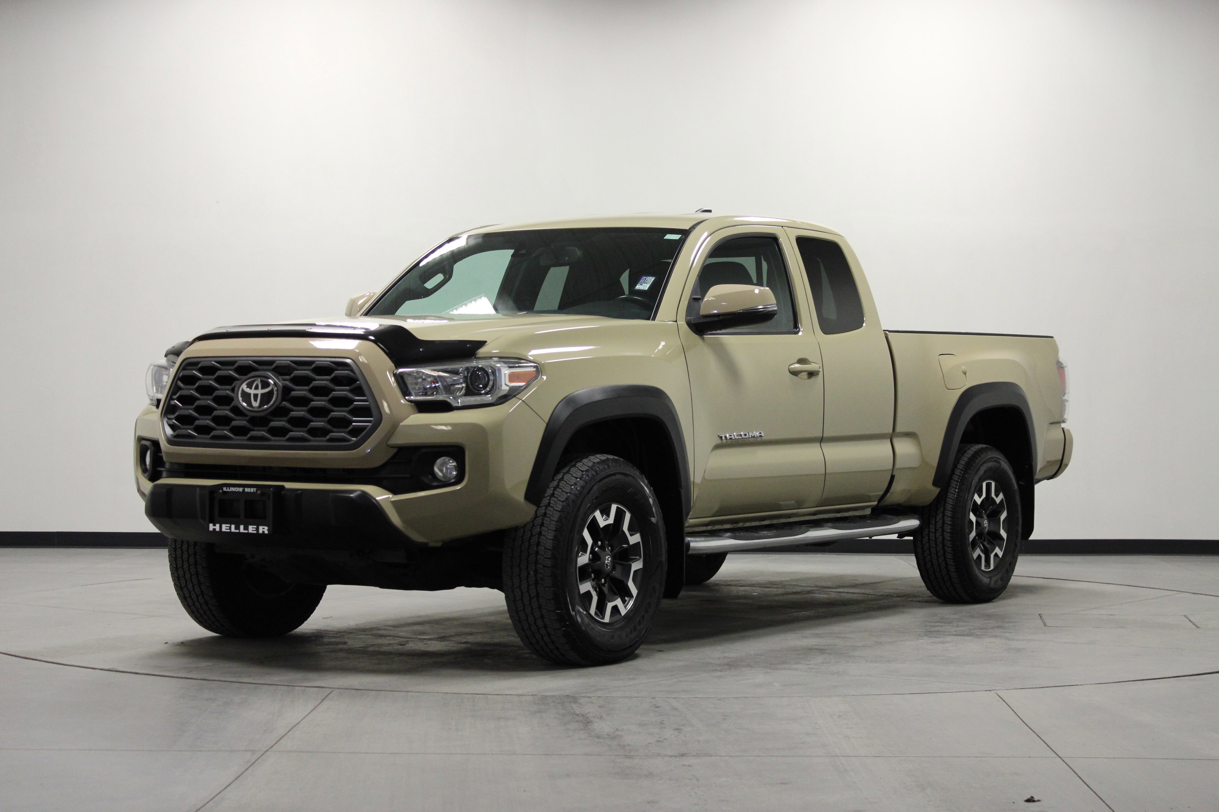 Used 2020 Toyota Tacoma TRD Off-Road image 8