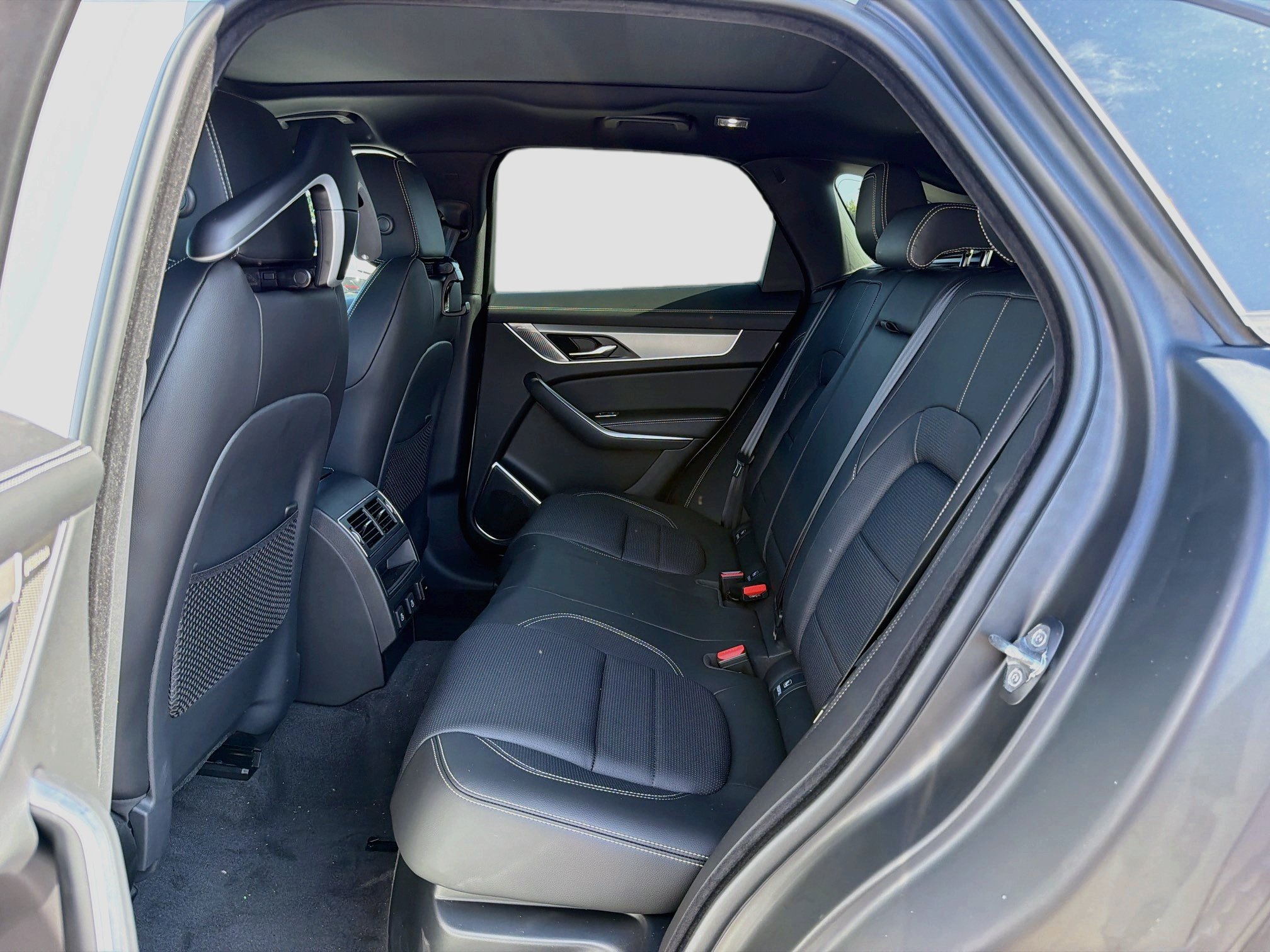 New 2026 Jaguar F-PACE R-Dynamic S AWD/4WD image 21