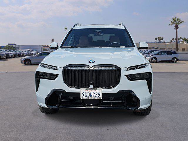 Certified 2024 BMW X7 xDrive40i w/ M Sport Package image 2