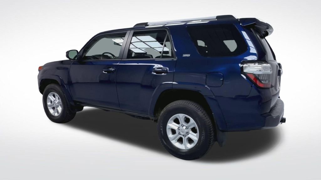 Certified 2021 Toyota 4Runner SR5 image 7