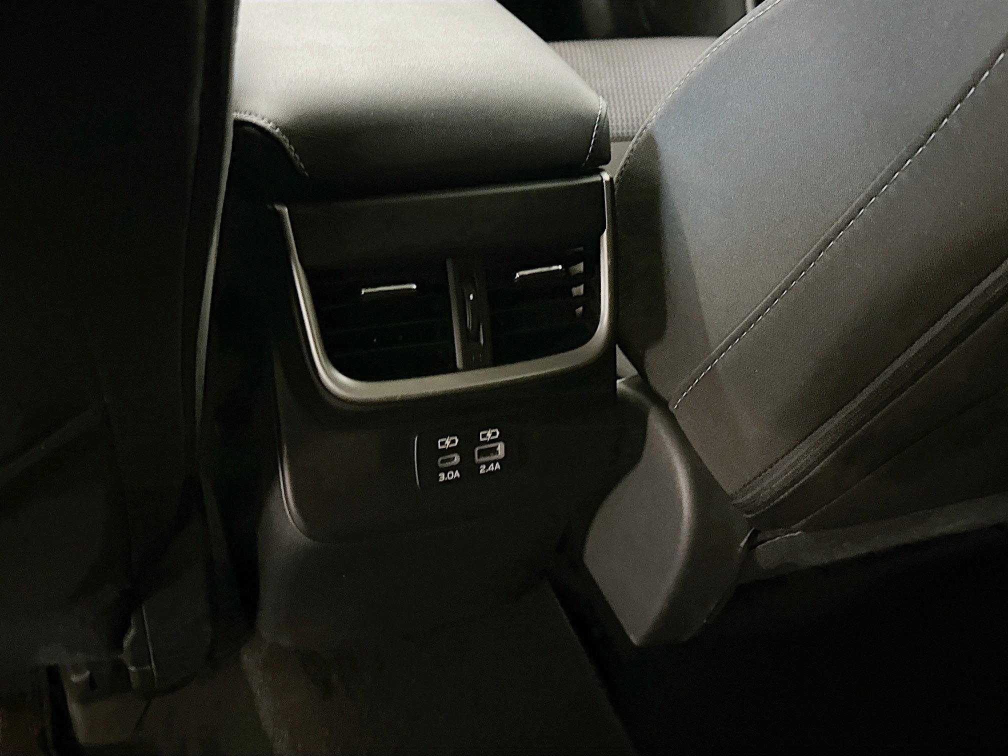 Used 2025 Subaru Outback Premium image 29