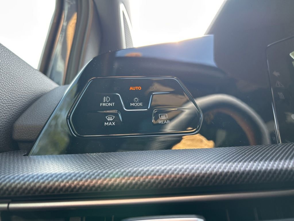 New 2026 Volkswagen GTI SE FWD image 31