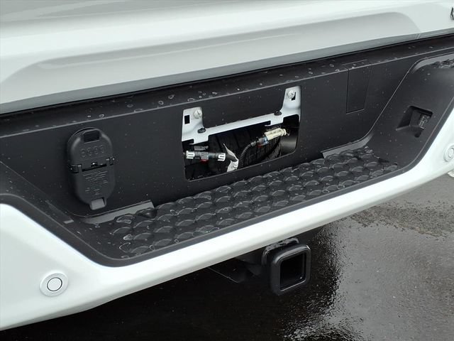 New 2026 GMC Canyon Elevation AWD/4WD image 6