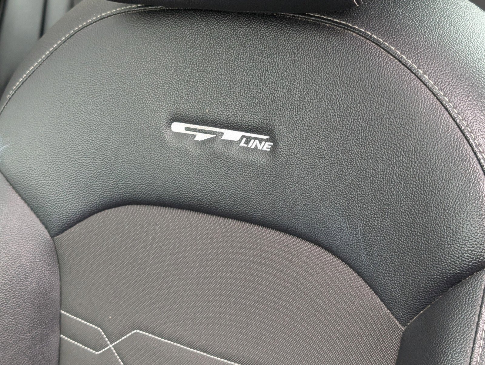 Used 2024 Kia Forte GT-Line w/ GT-Line Premium Package image 25